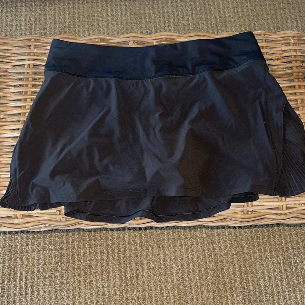 Lululemon skirt size 10 worn once